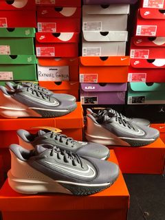 (Category: ) located in . Submitted by rr.sneakerstash (Listing ID 1351181963, Image 1). Description: .