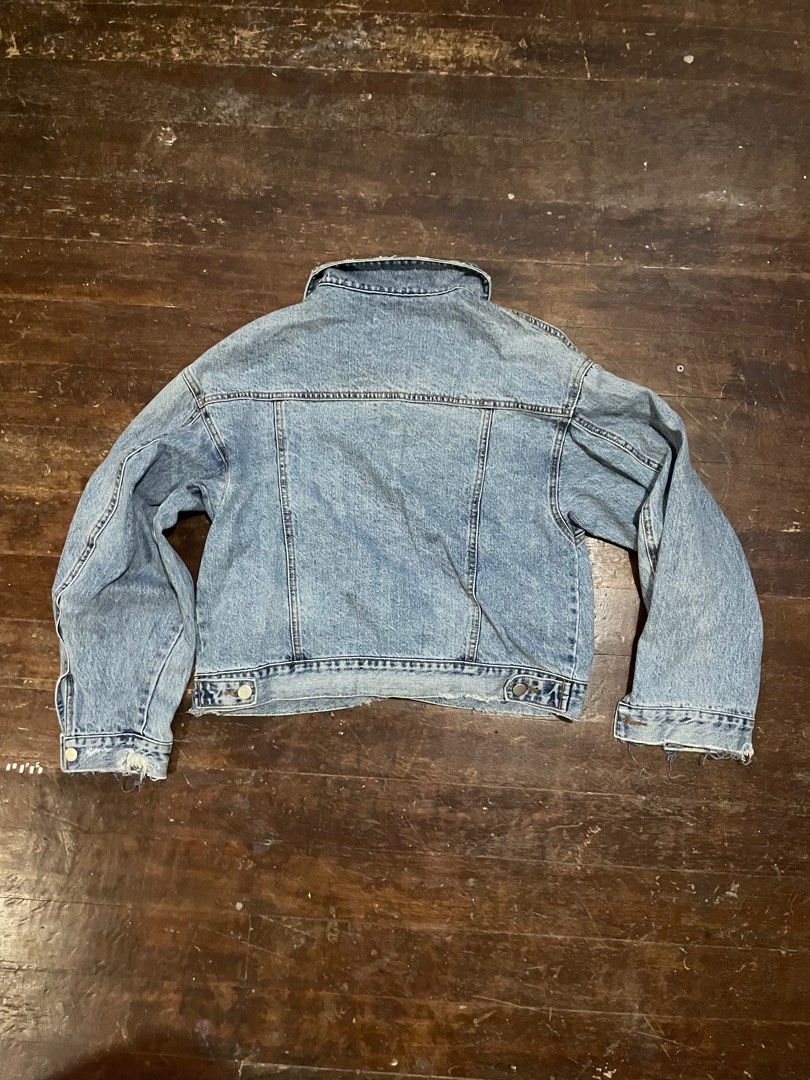 Random Denim Jackets (Category: Coats, Jackets and Outerwear) located in Las Pinas. Submitted by abramjared (Listing ID 1351191492, Image 2). Description: first pic cropped heavy distressing 20x21 second pic boxy fit 28x24.