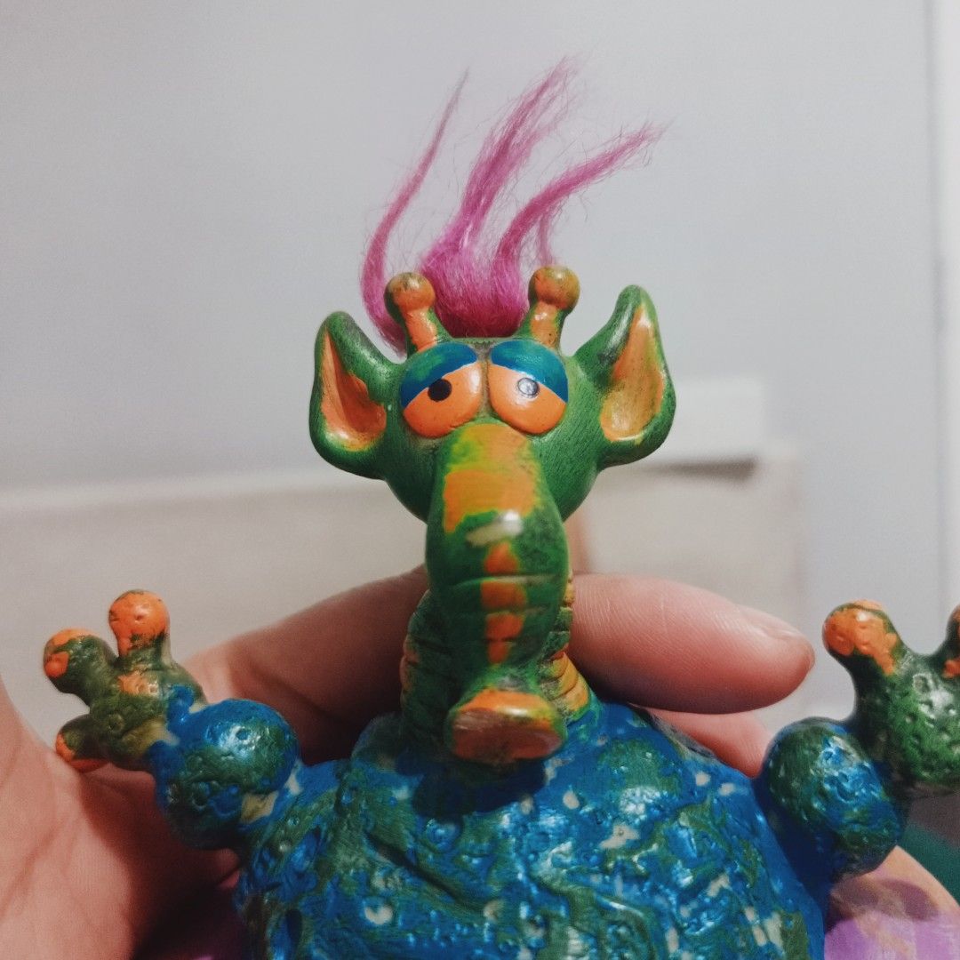 Rare alien Russ troll (Category: Vinyls) located in Manila. Submitted by feg39 (Listing ID 1351158102, Image 2). Description: lp posted location Marulas Valenzuela no orange app.