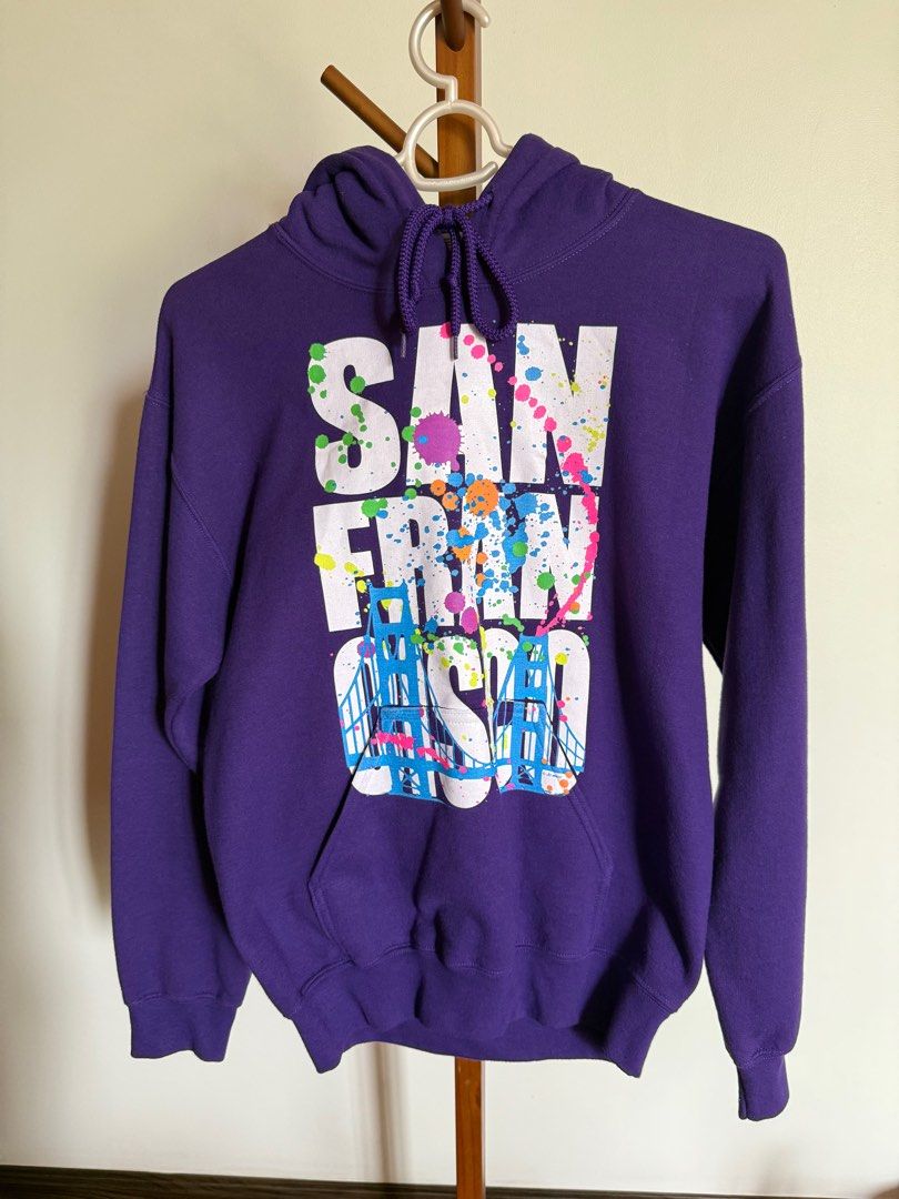 San Francisco Hoodie (Category: Hoodies) located in Marikina City. Submitted by samndbx (Listing ID 1351096843, Image 1). Description: Fleece lined hoodie Item measurement: Width: 51.3 cm Bottom band: 37cm Length: 62.5 cm Material (Gildan): 50% cotton 50% polyester.