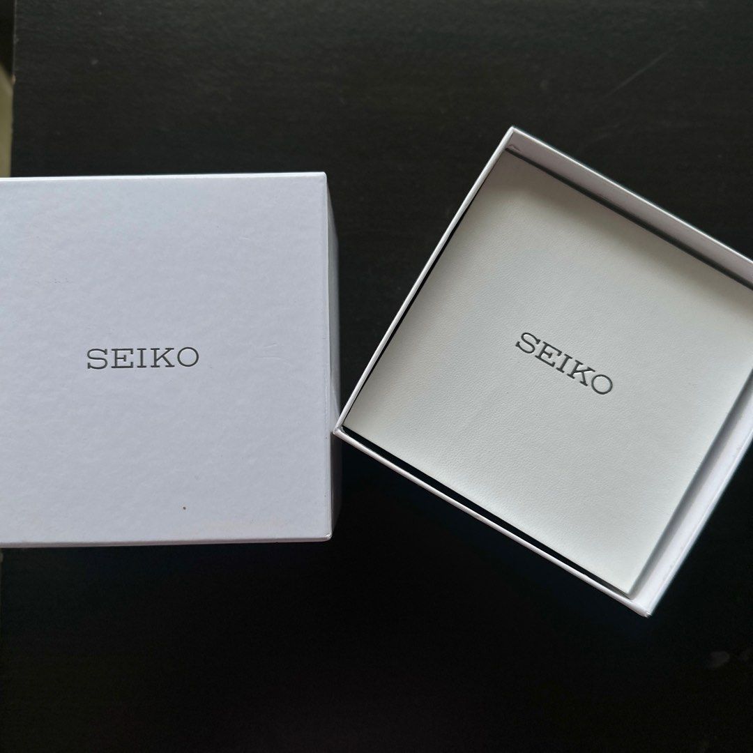 Seiko Mod Bruce Wayne (Category: Luxury Watches) located in Bulacan. Submitted by icoffee_ (Listing ID 1351109603, Image 3). Description: Seiko Mod GMT Master II Bruce Wayne 2024 Green Arrow 40mm From Japan 🇯🇵 .
