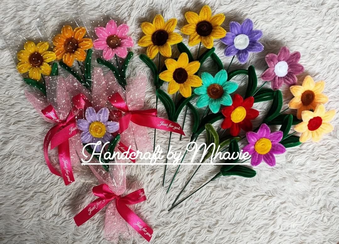 Single Stem Flower Wholesale price (Category: Flowers & Bouquets) located in Santo Tomas. Submitted by MheenahsCloset (Listing ID 1351116259, Image 2). Description: Budget Friendly‼️ Single Flower Stem Wholesale - ₱15 each minimum 50pcs Retail - ₱20 Single Flower Stem with Plastic Wrap Wholesale - ₱20each minimum 50pcs Retail - ₱25 ✨Can choose color of flower✅ ✨With plastic wrapper ✨With Snow Dot Gauze ✨ With Tag (happy valentines day) ✨100% Hand