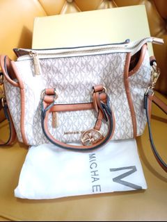 (Kategori: ) berada di . Dikirim oleh whiteflower01 (ID iklan 1351151032, Gambar 1). Deskripsi: .