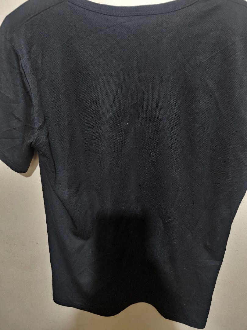 Ubuntu Tshirt (for geeks only) (Category: Tshirts & Polo Shirts ) located in Quezon City. Submitted by ppaya (Listing ID 1351095802, Image 3). Description: Ubuntu Logo. Linux for Human Beings. Small. 18inches chest Gcash Only 0935 8202060. Pick-up Only. Rider fees for buyer's account. Item is in Batasan Hills QC..