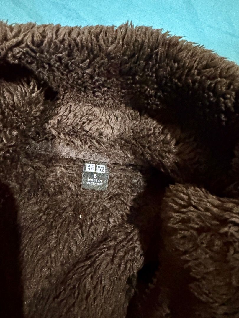 Uniqlo Yarn Fleece Full Zip Jacket (Category: Coats, Jackets and Outerwear) located in Quezon City. Submitted by shellanie_closet (Listing ID 1351148166, Image 2). Description: Used once only. Size small.