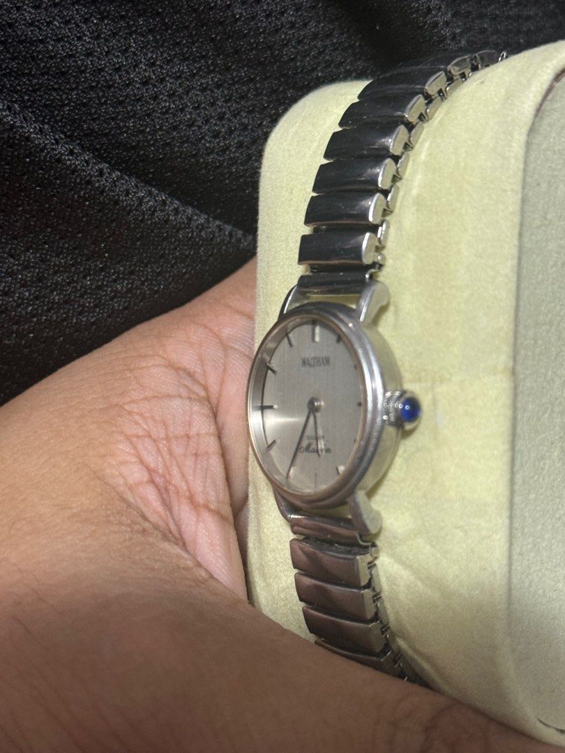 Waltham Maxim Vintage Watch (Category: Women's Watches) located in Bacolod City. Submitted by gewd_finds (Listing ID 1351228123, Image 2). Description: Vintage waltham Original machine Case replaced.