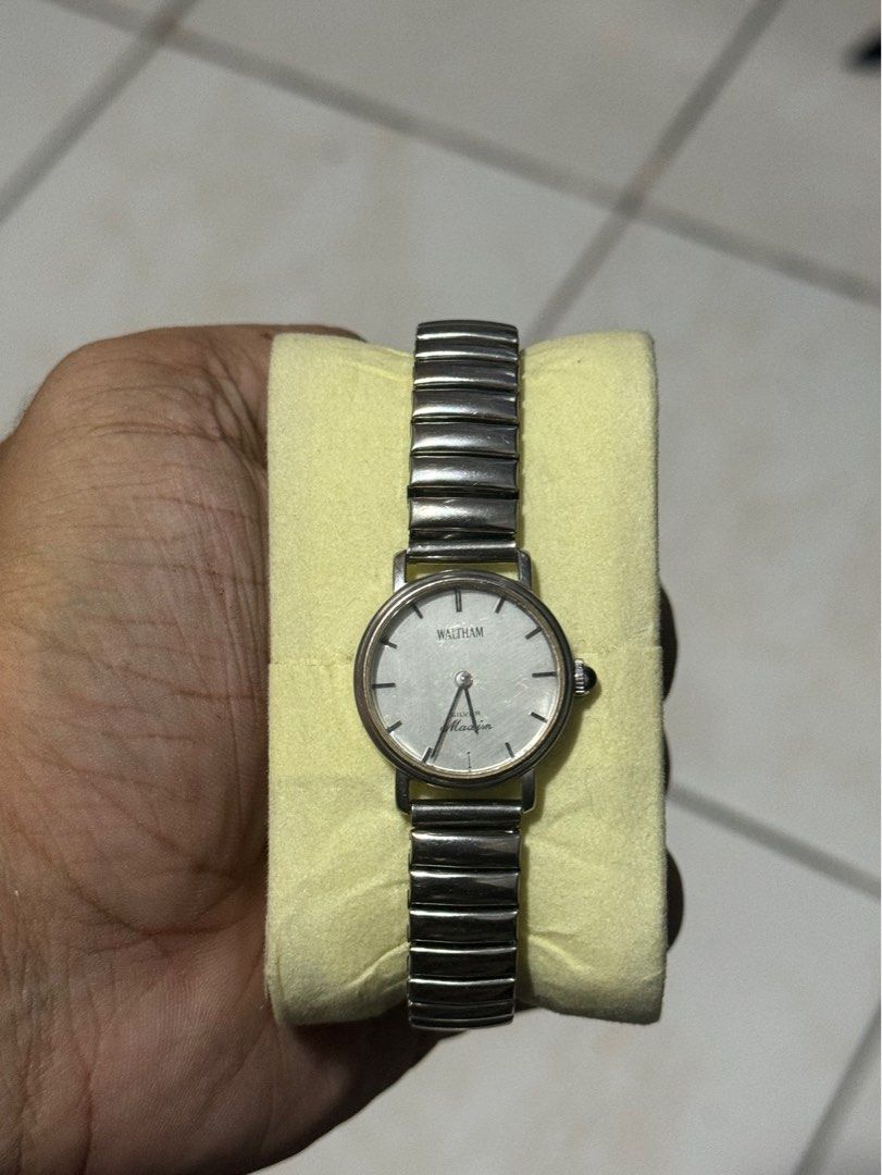 Waltham Maxim Vintage Watch (Category: Women's Watches) located in Bacolod City. Submitted by gewd_finds (Listing ID 1351228123, Image 1). Description: Vintage waltham Original machine Case replaced.