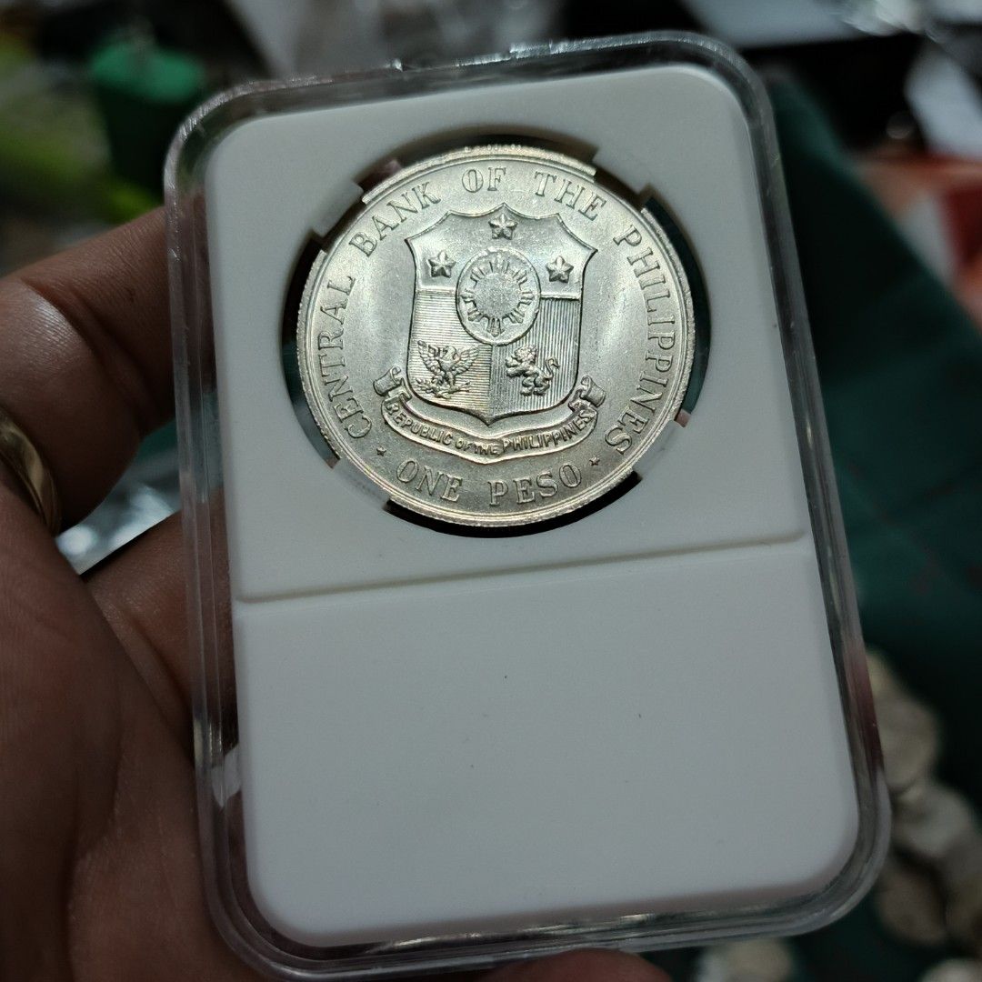 1964 APOLINARIO MABINI UNC ONE PESO (Category: Currency) located in Quezon City. Submitted by Coiners (Listing ID 1351417708, Image 2). Description: .
