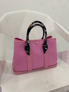 (Category: ) located in . Submitted by think.preloved_ (Listing ID 1344738572, Image 1). Description: .
