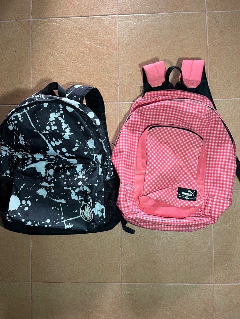 Combo backpack (Category: Backpacks) located in Batu Pahat. Submitted by muhammadasyraaf27 (Listing ID 1350026004, Image 1). Description: Bagpack Puma(Rm 45) Ada 4 compartment Condition padu Bagpack body glove (Rm40) 2 compartment Getah semua cun Combo 2 Rm70 Harga boleh nego (0105129863)Pm.