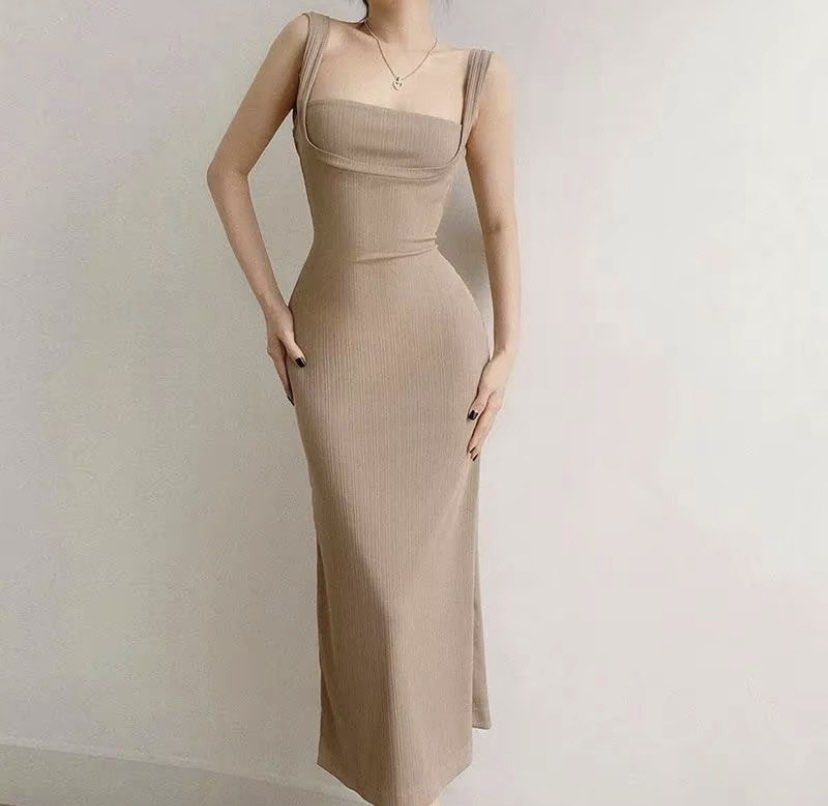 ELEGANT DRESS KHAKI (Category: Dresses) located in Manila. Submitted by bnm.lp (Listing ID 1351398366, Image 1). Description: NO ISSUE! SOBRANG GANDA! small to medium size !.