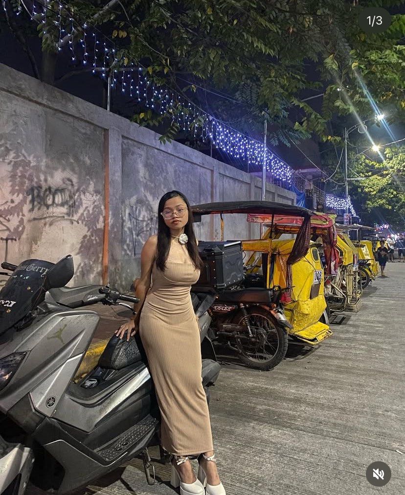 ELEGANT DRESS KHAKI (Category: Dresses) located in Manila. Submitted by bnm.lp (Listing ID 1351398366, Image 2). Description: NO ISSUE! SOBRANG GANDA! small to medium size !.