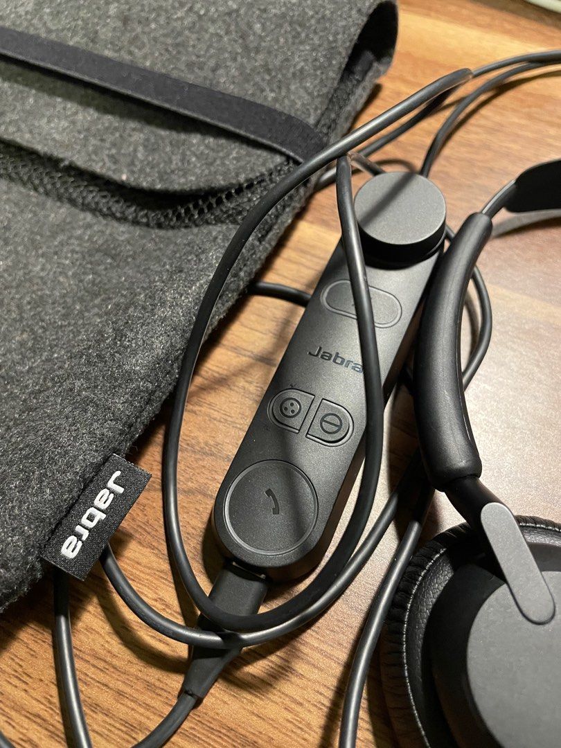 JABRA engage 50 II Link enc360 (Category: Headphones & Headsets) located in Makati City. Submitted by sonny2894 (Listing ID 1351328860, Image 2). Description: .
