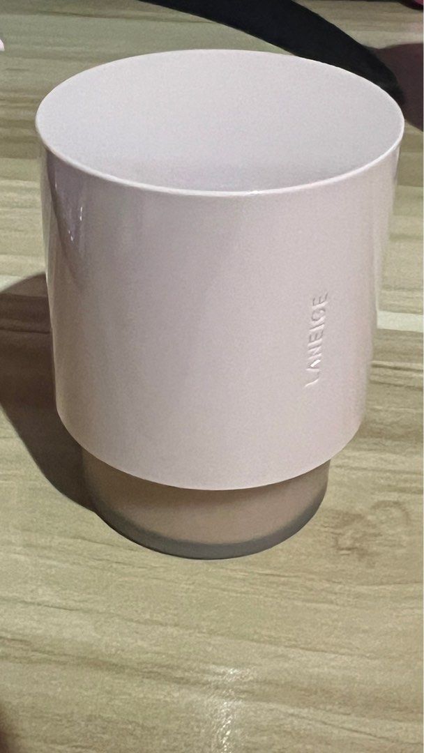 Laneige Glow Foundation (33N1 shade) (Category: Makeup) located in Paranaque City. Submitted by flippingstuff (Listing ID 1351343601, Image 1). Description: new with box po.