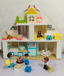 (Category: ) located in . Submitted by SummerToyz (Listing ID 1351302621, Image 1). Description: .