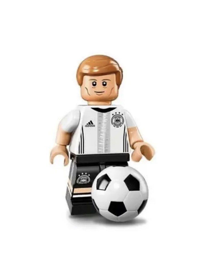 Lego Toni Kroos Real Madrid Deutscher / DFB (Complete Set with Stand and Accessories) football soccer Germany World Cup 2014 figure minifigure 71014 (Category: Lego & Building Sets) located in Singapore. Submitted by rusxm (Listing ID 1351408200, Image 1). Description: .