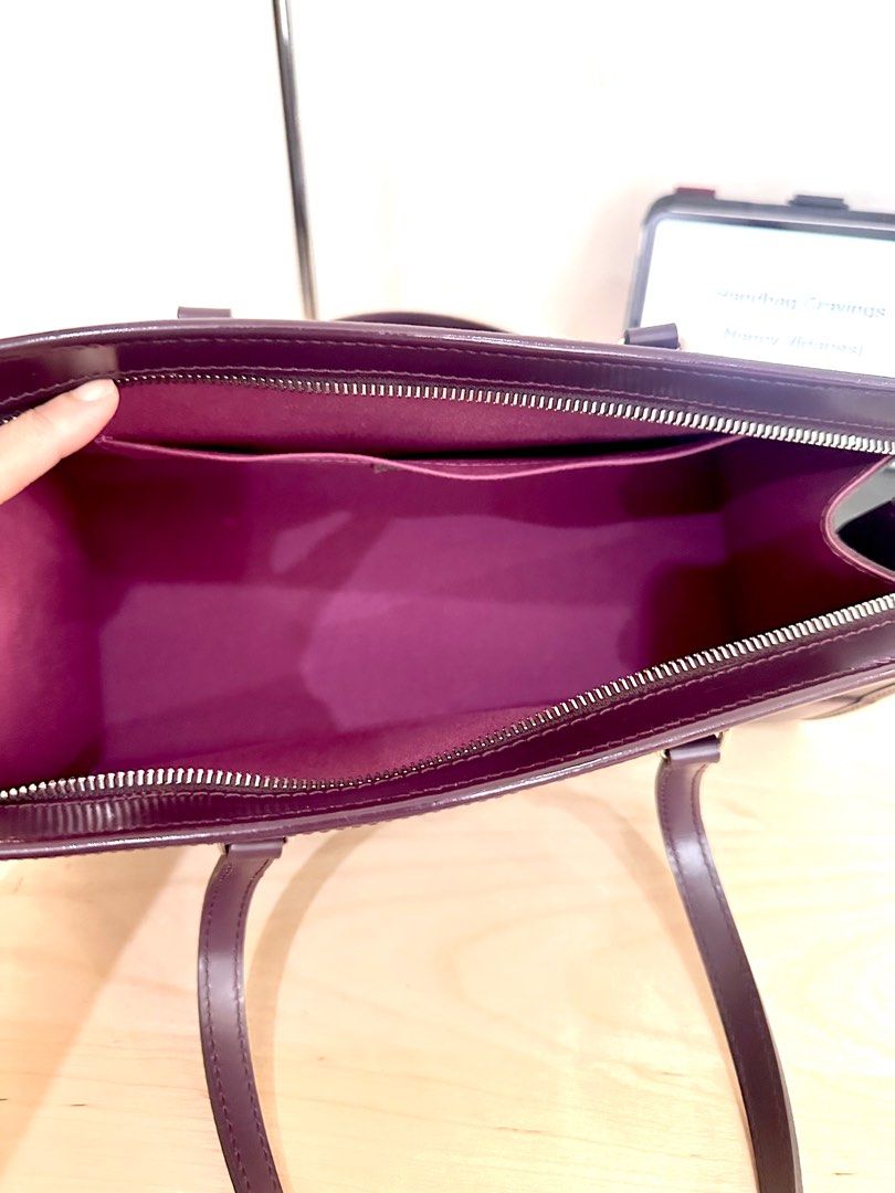 LV Madelein pm in epi leather for 23k! Birthday sale! (Category: Shoulder Bags) located in Quezon City. Submitted by nancdmd (Listing ID 1351410386, Image 3). Description: LV Madeliene pm in epi leather for sale This is a pretty bag, not a very common style. This bag is practically industructible Money back guarantee if proven fake by a professional authenticator Bag may be viewed or picked up at Panay Ave, QC.