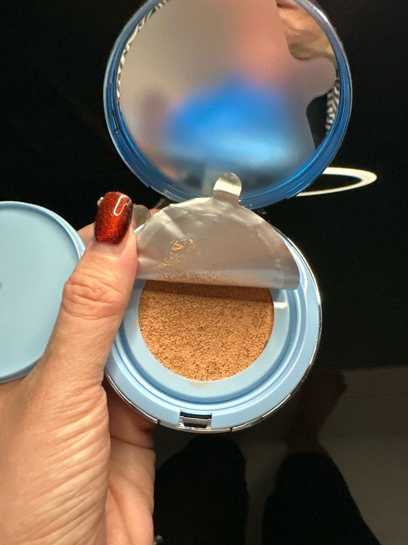 Makeup foundation (Category: Makeup) located in Singapore. Submitted by espadared (Listing ID 1351253321, Image 2). Description: Posting on behalf of my wife Colour ： 02ivory Used once to test colour only Selling with refill pack(new).