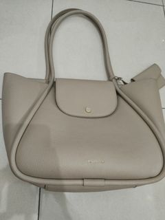 (Kategori: ) berada di . Dikirim oleh prettypiee (ID iklan 1351332931, Gambar 1). Deskripsi: .