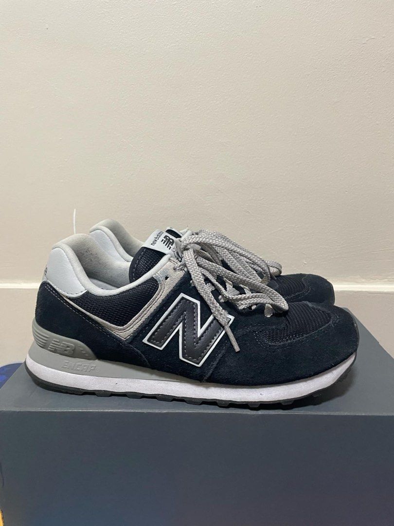 New Balance 754 US 8 mens (Category: Sneakers) located in Quezon City. Submitted by preloved1793 (Listing ID 1351346550, Image 1). Description: Lowest price.