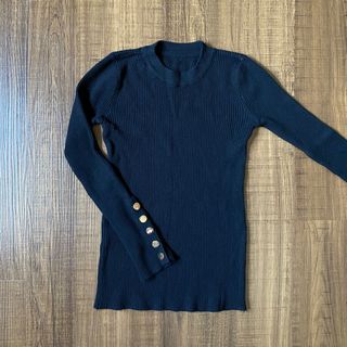 (Category: ) located in . Submitted by ummiwears (Listing ID 1351329358, Image 1). Description: .