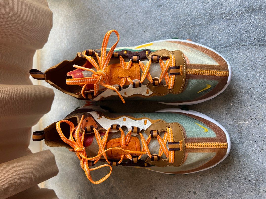 全新Nike react （分類：波鞋）位於 Hong Kong。 由 shoppingshm 提交（商品編號 1351283367，圖片 2）。簡介： US7/UK6/euro40/25cm。