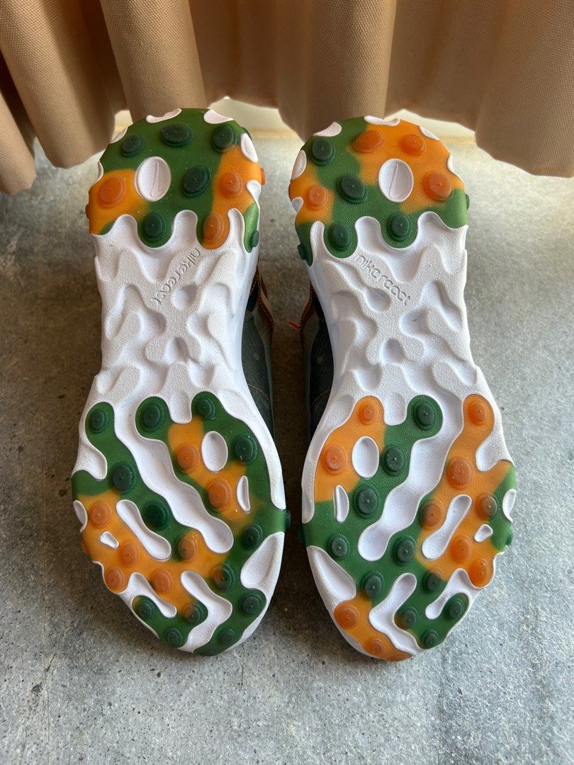 全新Nike react （分類：波鞋）位於 Hong Kong。 由 shoppingshm 提交（商品編號 1351283367，圖片 3）。簡介： US7/UK6/euro40/25cm。