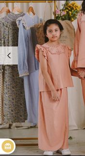 (Category: ) located in . Submitted by toridaxpreloved (Listing ID 1351338102, Image 1). Description: .