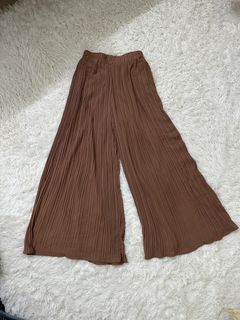 (Category: ) located in . Submitted by hanisupreloved (Listing ID 1351421015, Image 1). Description: .