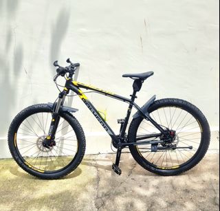 (Category: ) located in . Submitted by cycledome (Listing ID 1351127573, Image 1). Description: .