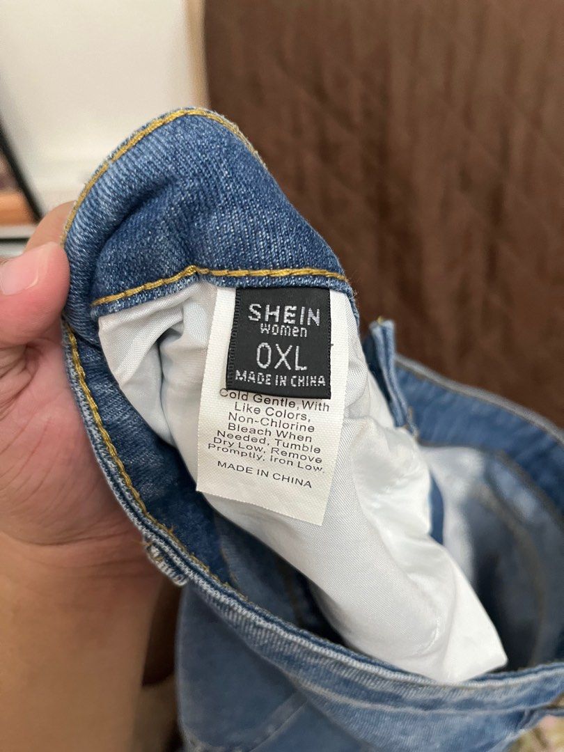Shein Ripped Jeans (Category: Jeans) located in Tacloban City. Submitted by rjcarrt (Listing ID 1351342698, Image 2). Description: .