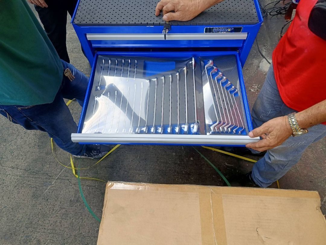 Spero Tool Caddy/Tool Trolley/Tool Cabinet 7 Drawers 262pcs Tools (Category: Construction Tools & Equipment) located in Cavite. Submitted by lapuagjans96184 (Listing ID 1351327498, Image 3). Description: SPero Heavy Duty Unit Seven Drawers 262 pcs units Industrial Grade Tool Caddy/Tool Trolley/Tool Cabinet TOOL TROLLEY SPERO is a specialized manufacturer of tool trolley, portable tool chest and tool box with tool sets. SPERO tool trolley patent f