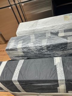 （分類：）位於 。 由 deb425 提交（商品編號 1351334580，圖片 1）。簡介： 。