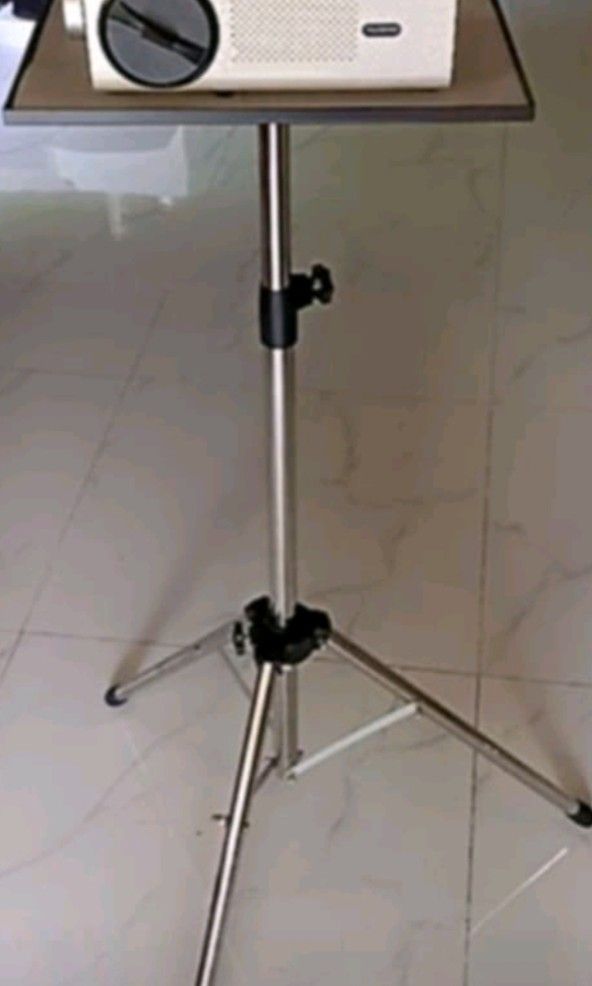 Tripod Projector Stand (Category: Office & Business Technology) located in Manila. Submitted by zarjoaquin16865 (Listing ID 1351307994, Image 1). Description: .