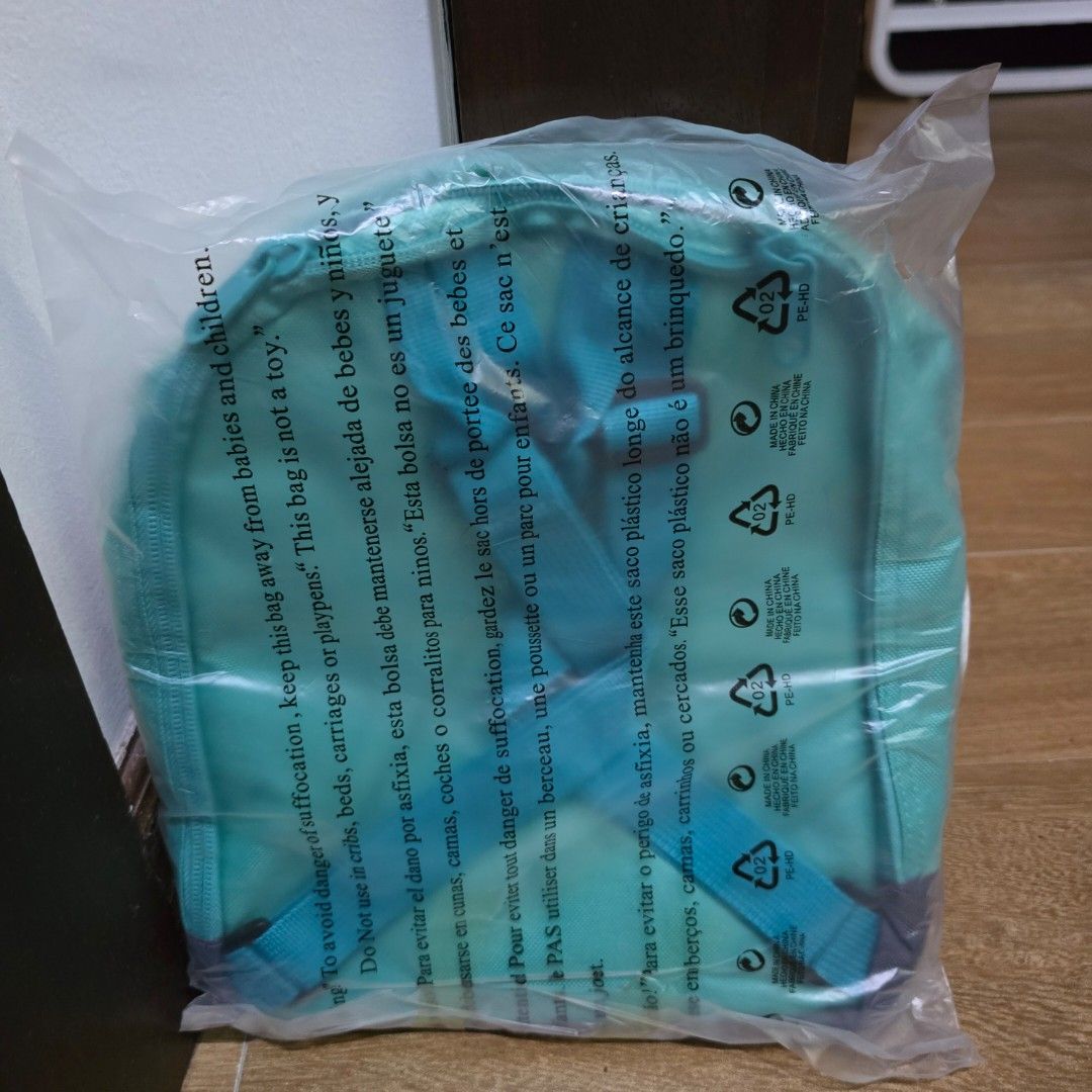 Tupperware Backpack (Category: Other Babies Going Out Needs) located in Melaka Tengah. Submitted by baa_baa (Listing ID 1351301557, Image 2). Description: Tiny backpack suitable to pack toddler's basic needs. Suitable as toddler's backpack. Very cute..