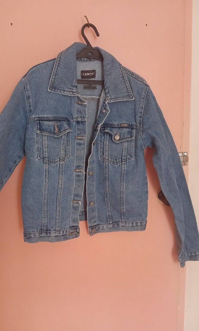 Vintage Denim Jacket (Category: Coats, Jackets and Outerwear) located in Makati City. Submitted by rbbql (Listing ID 1351311729, Image 1). Description: .