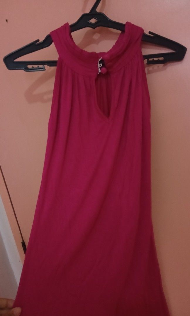 Violet-red dress (Category: Dresses) located in Makati City. Submitted by rbbql (Listing ID 1351335971, Image 3). Description: .