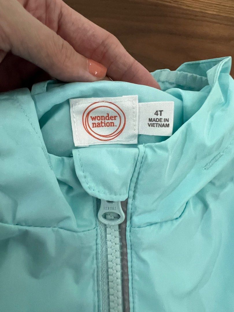 Wonder Nation Windbreaker (Category: Babies & Kids Fashion) located in Quezon City. Submitted by declutterinclutter (Listing ID 1351371077, Image 3). Description: .