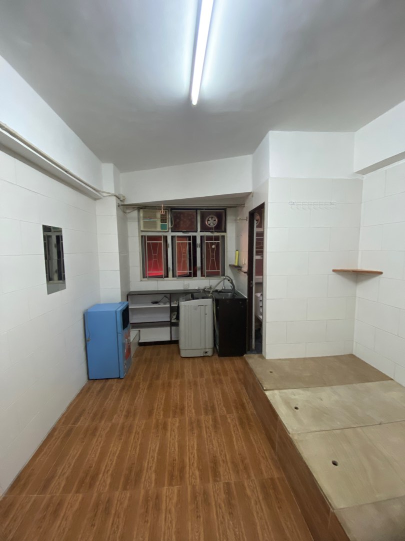 No commission, short-term or long-term rental available, viewing by appointment63438521485314110