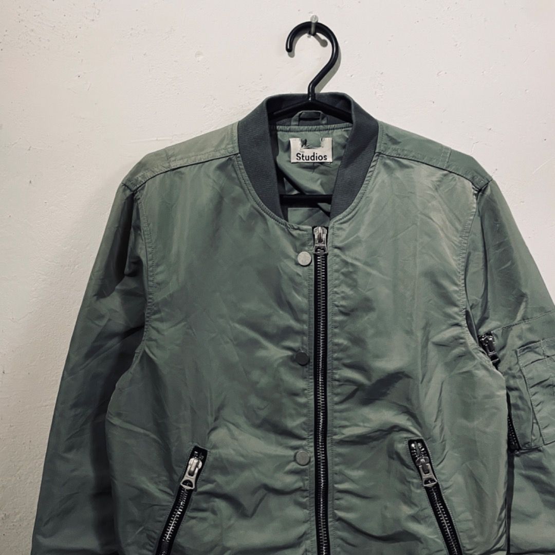 Acne Studios Varden VI Str Pss16 Bomber Jacket (Category: Luxury Apparel) located in Caloocan City. Submitted by cast.archives (Listing ID 1351454873, Image 3). Description: Acne Studios Varden VI Str Pss16 Bomber Size: Medium Condition: Very good Flaw: None 5,000+shipping fee.