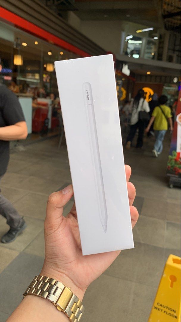 Apple pencil usb-c (brand new & Sealed) (Category: Other Gadgets) located in Manila. Submitted by laleeyah (Listing ID 1351520221, Image 1). Description: Apple Pencil USB C ✅ Brand new & Sealed ✅with 2 days warranty for factory defects no to refund change item only. USB-C Port Tilt Sensitivity Palm Rejection Pop-Up Window Connection Power/Charge Display Wireless pairing and charging Attaches magnetically No lag/delay Scribble Quick Screen Capture