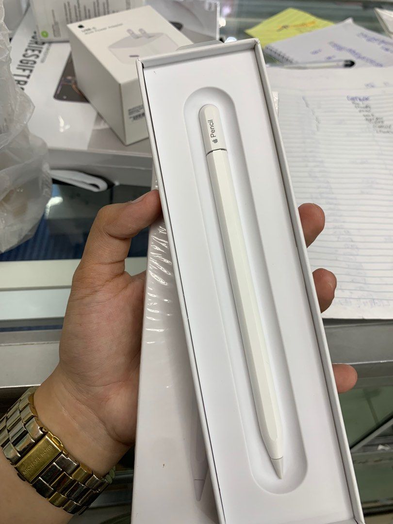 Apple pencil usb-c (brand new & Sealed) (Category: Other Gadgets) located in Manila. Submitted by laleeyah (Listing ID 1351520221, Image 2). Description: Apple Pencil USB C ✅ Brand new & Sealed ✅with 2 days warranty for factory defects no to refund change item only. USB-C Port Tilt Sensitivity Palm Rejection Pop-Up Window Connection Power/Charge Display Wireless pairing and charging Attaches magnetically No lag/delay Scribble Quick Screen Capture