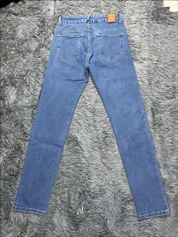BENCH (Category: Jeans) located in Baguio. Submitted by barepicksph (Listing ID 1351568302, Image 3). Description: DIMENSION (INCHES) WIDTH-28 LENGTH-39 LEG OPENING-6.