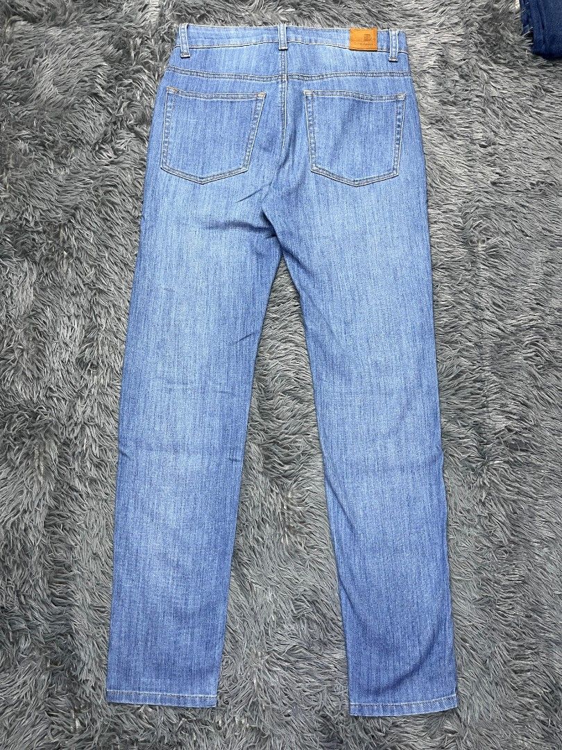 BENCH (Category: Jeans) located in Baguio. Submitted by barepicksph (Listing ID 1351568831, Image 3). Description: DIMENSION (INCHES) WIDTH-30 LENGTH-41 LEG OPENING-6.