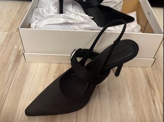 (Category: ) located in . Submitted by jasmin1991 (Listing ID 1351587575, Image 1). Description: .