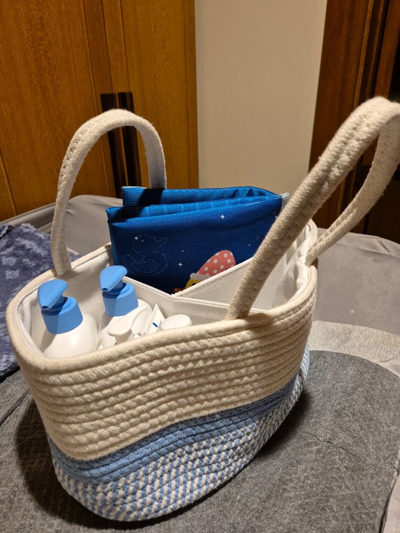 Caddy bag (Category: Baby Toiletries & Grooming) located in Mandaluyong City. Submitted by camila_bela (Listing ID 1351580045, Image 1). Description: high quality caddy bag to fit baby bottles, diapers, clothes et al that you can bring in the mall. products inside are only used to demonstrate and show dimension/depth :).