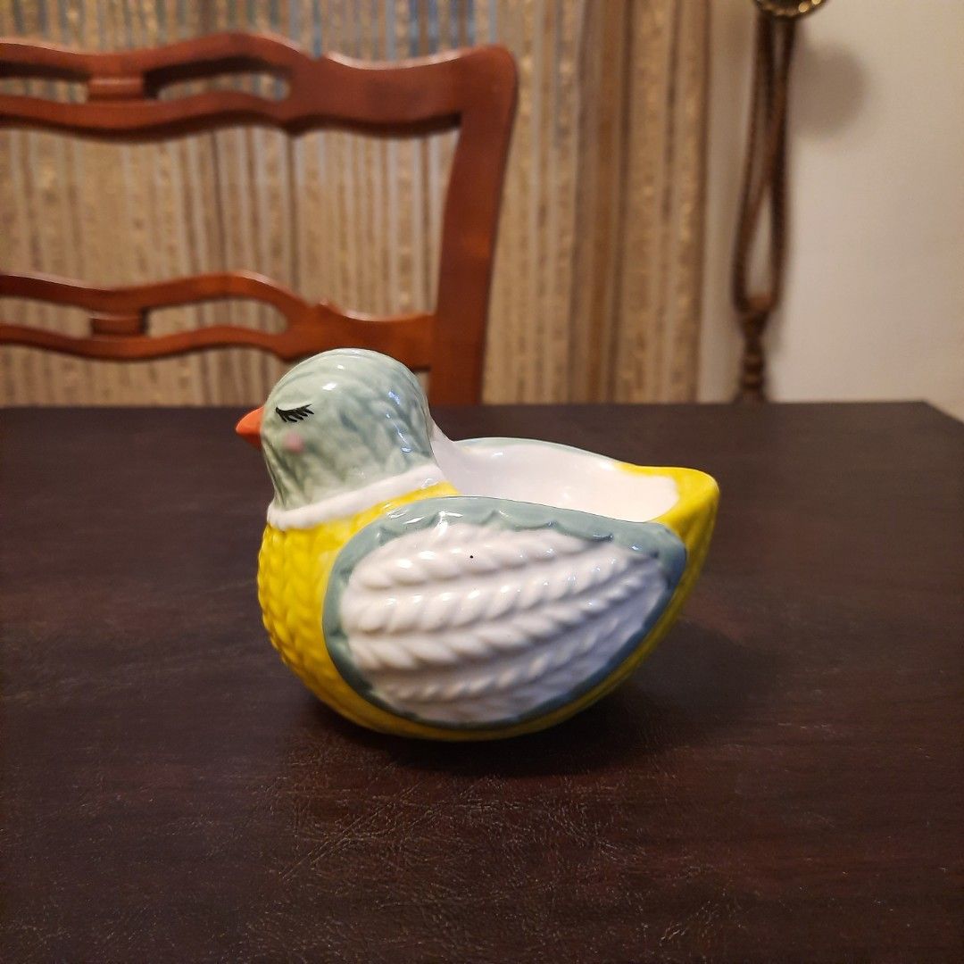 Ceramic Egg cup holder bird display figurine decor (Category: Dinnerware & Cutlery) located in Cavite. Submitted by aa.13 (Listing ID 1351553258, Image 1). Description: .