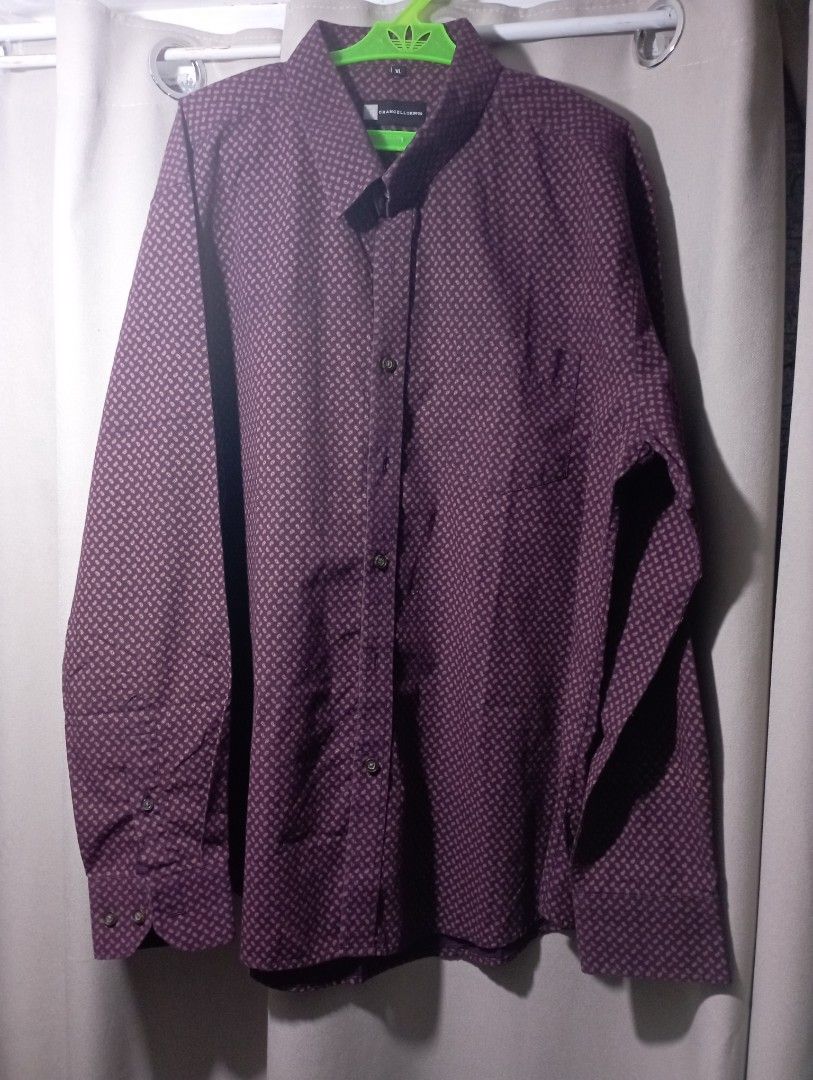 Chancellor 9000 Polo Longsleeve (Category: Formal Shirts) located in Manila. Submitted by jv_4_10 (Listing ID 1351587841, Image 1). Description: 📌Brand: Chancellor 9000 📌Size: XL 📌Length: 29 📌Width: 21 📌Colorate 10/10 📌No issue.