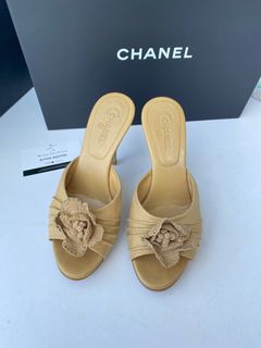 (Category: ) located in . Submitted by thewomanbehindthebrand (Listing ID 1332163142, Image 1). Description: .