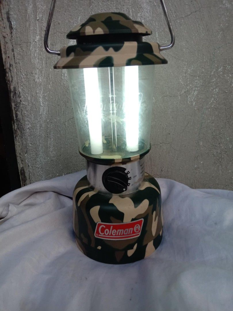 COLEMAN battery operated camping lights (Category: Hiking & Camping) located in Quezon City. Submitted by jpnvintageonline (Listing ID 1351435243, Image 3). Description: Coleman camping light Tested working Battery operated.